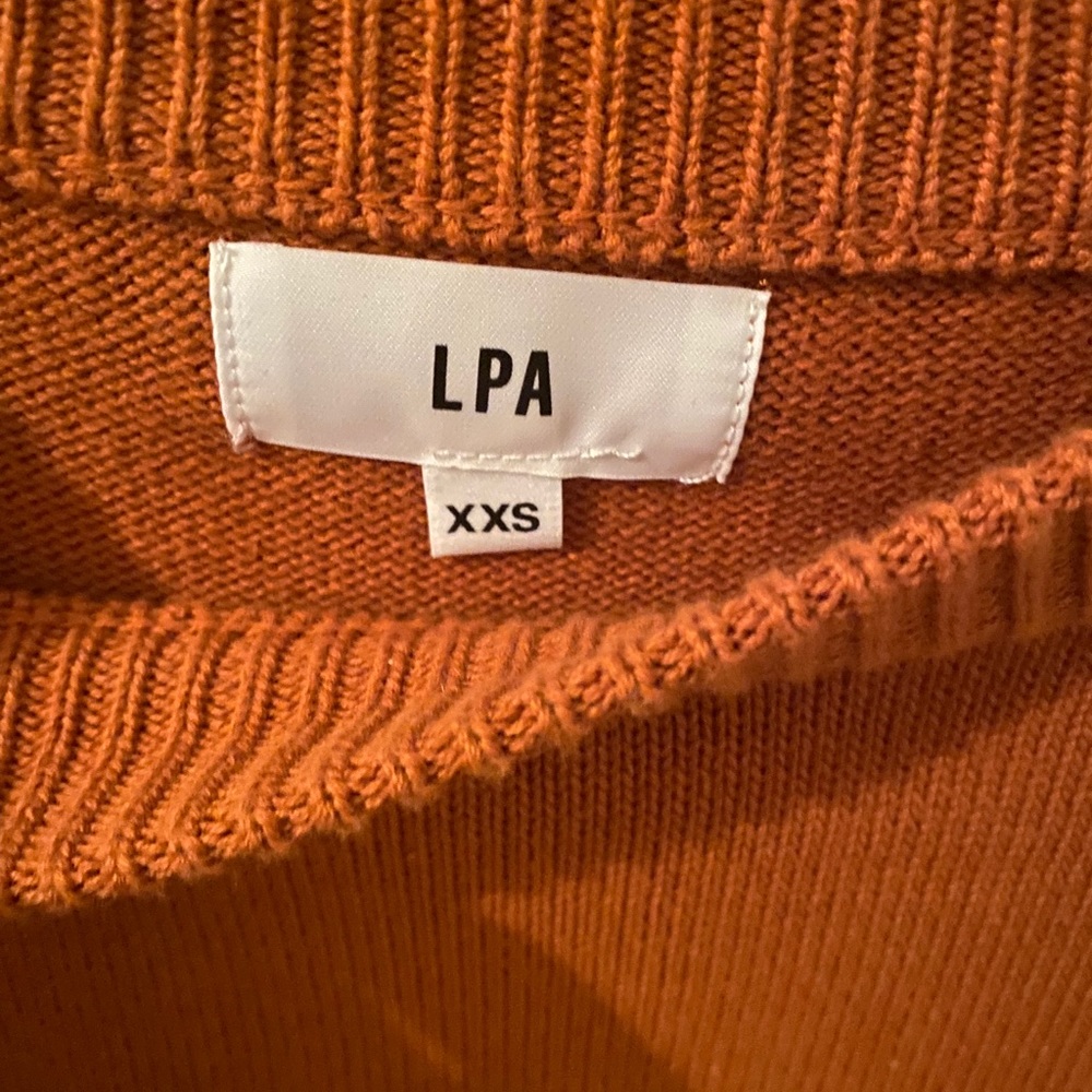 sweater NWT
